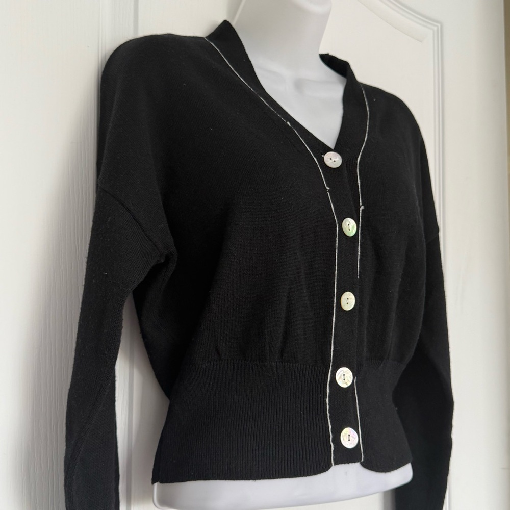Korean Brand Black Button-Up Women's Cardigan - Picture 2 of 6